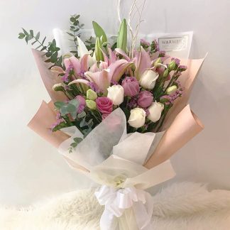 Hand Bouquet 286