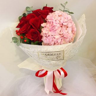 Hand Bouquet 326