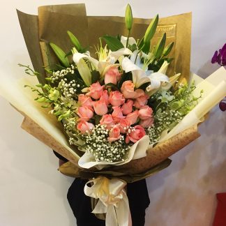 Hand Bouquet 375